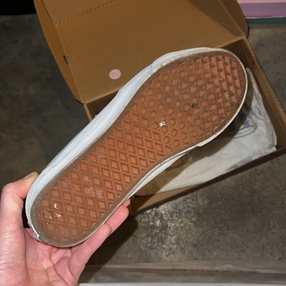 Cute Spring Vans Only Worn Once - image 3